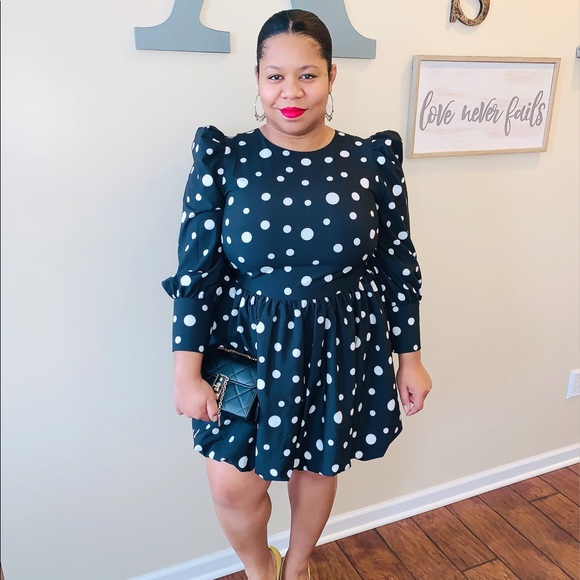 Meet your Posher, Venetia ❤️ - Picture 5 of 12